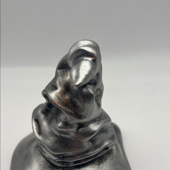 Warner Bros Silver Harry Potter Sorting Hat Sculpture/Paper Weight - Picture 4 of 5
